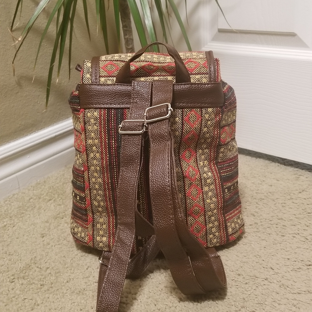 Small backpack - Picture 4 of 5